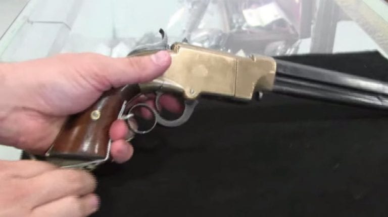 Volcanic Repeating Pistol - Replica Guns Canada